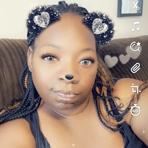 Meet your Posher, Shaneka